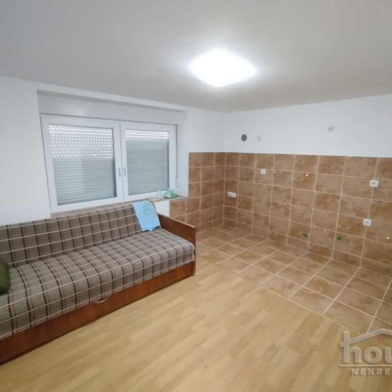 Kuća Prodaja Novi Sad  220 m2