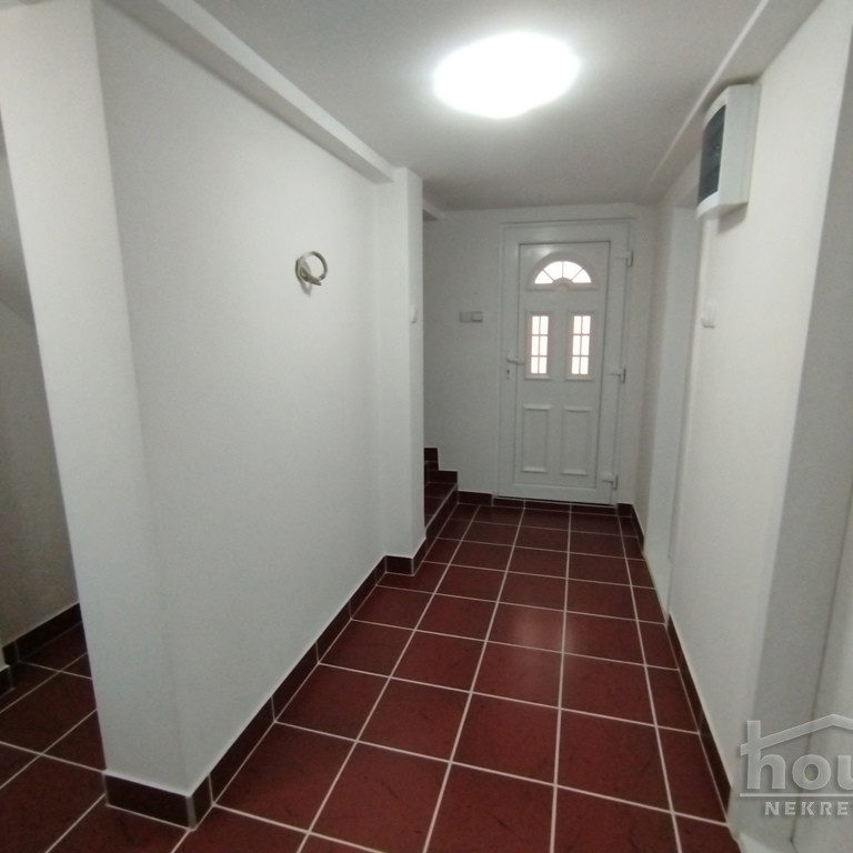 Kuća Prodaja Novi Sad  220 m2