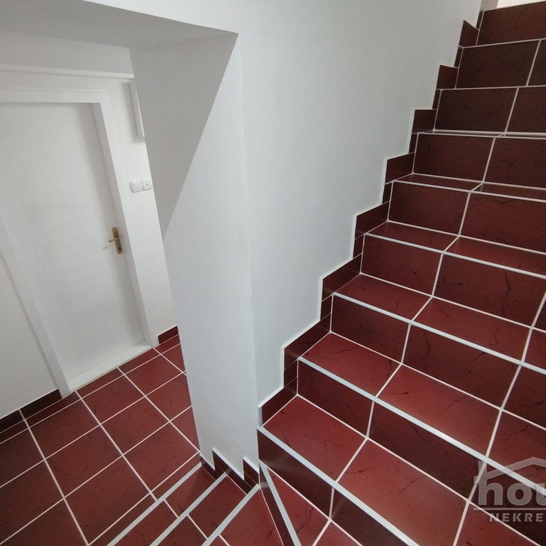 Kuća Prodaja Novi Sad  220 m2