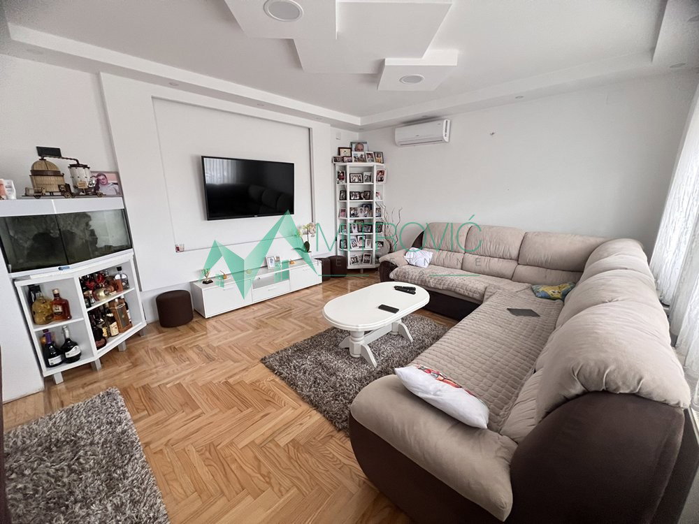 kuce-zanoS-3000140-sal48 Kuća na prodaju, Zanoš, Novi Sad, 95m², 669.500 €