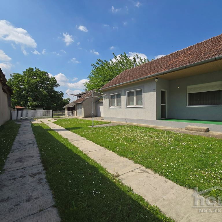 Kuća Prodaja Novi Sad  255 m2