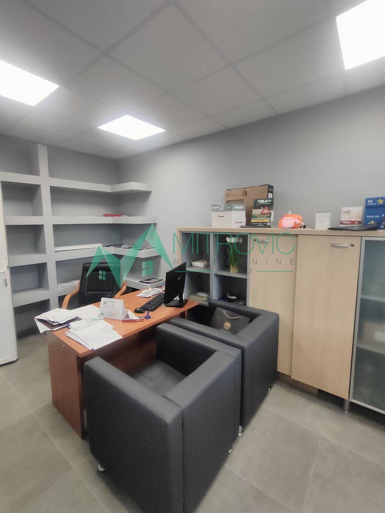 Lokal Prodaja Novi Sad  171 m2
