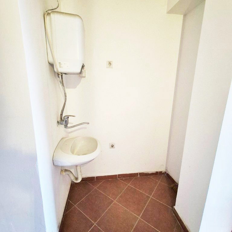 Lokal Prodaja Novi Sad  25 m2