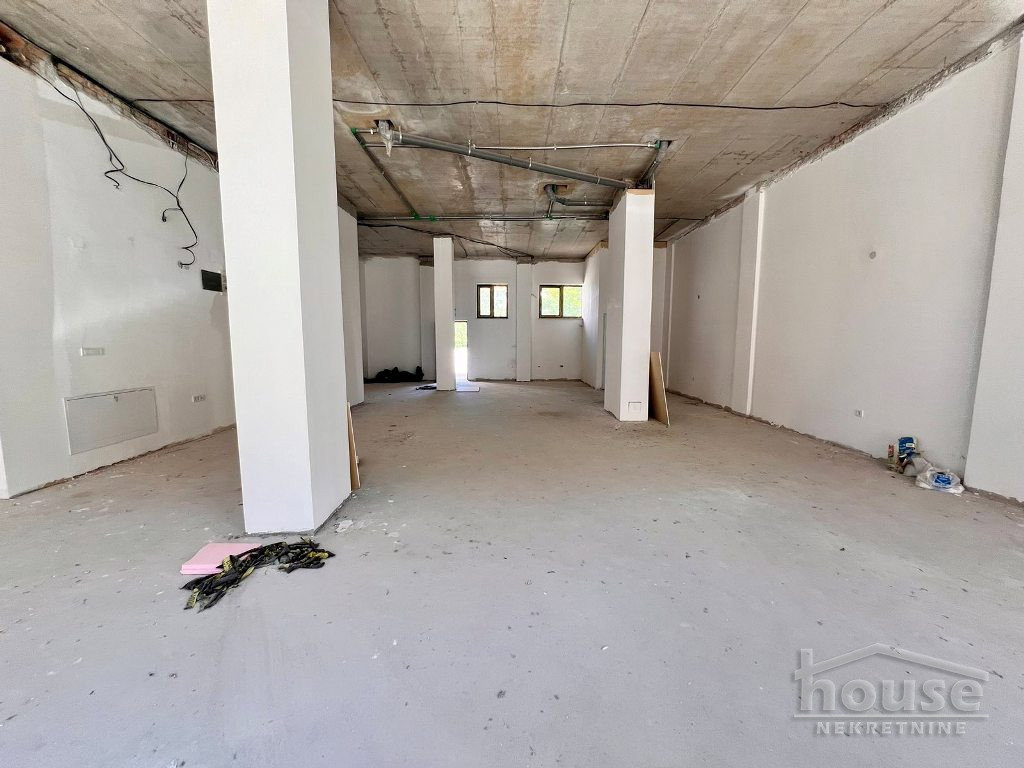 Lokal Prodaja Novi Sad  122 m2