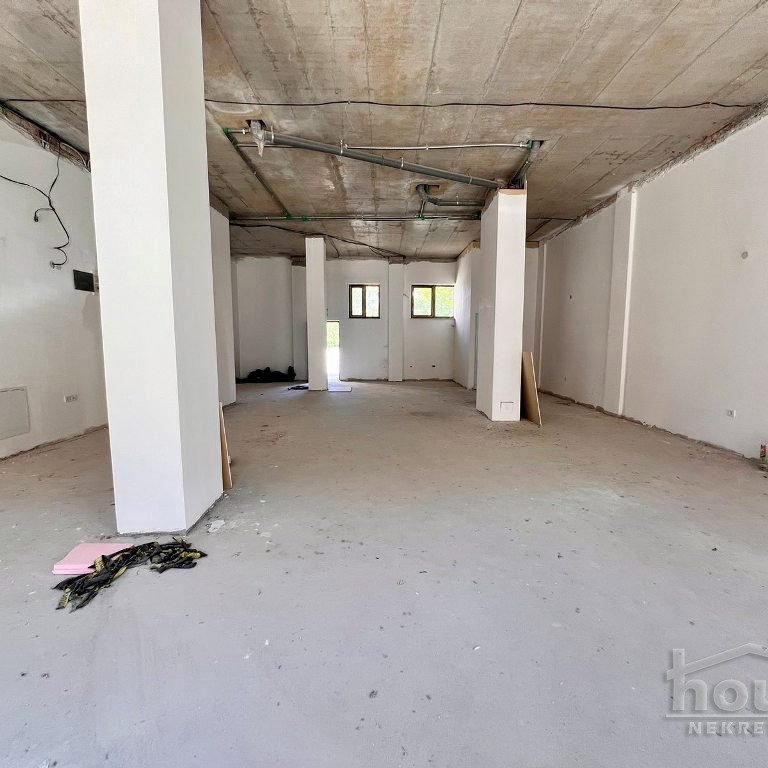 Lokal Prodaja Novi Sad  122 m2