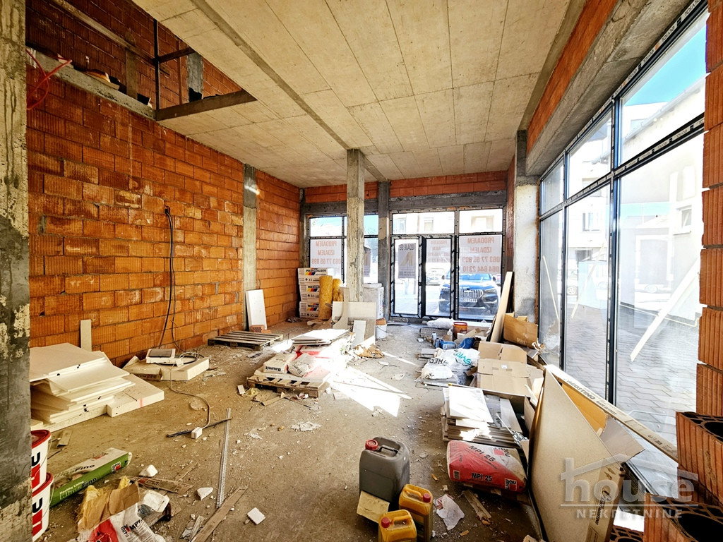 Lokal Prodaja Novi Sad  208 m2
