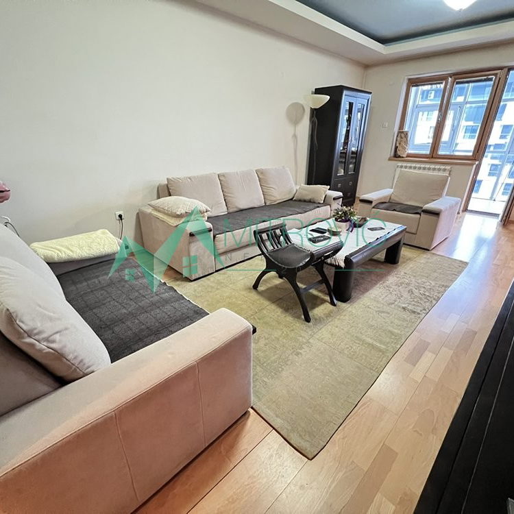 Četvorosoban stan na prodaju, Bulevar Oslobođenja, Novi Sad, 134m², 309.000 €