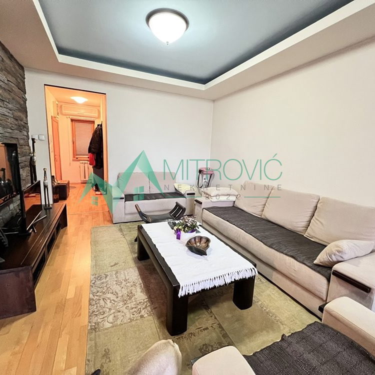 Četvorosoban stan na prodaju, Bulevar Oslobođenja, Novi Sad, 134m², 309.000 €