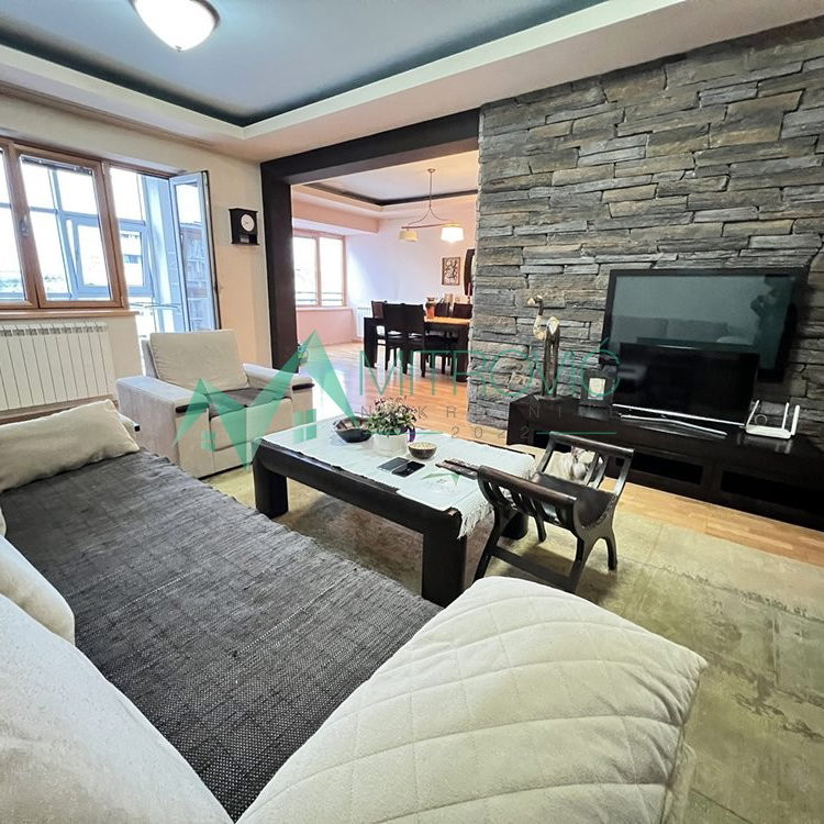Četvorosoban stan na prodaju, Bulevar Oslobođenja, Novi Sad, 134m², 309.000 €