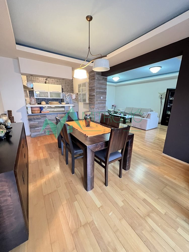 Četvorosoban stan na prodaju, Bulevar Oslobođenja, Novi Sad, 134m², 309.000 €