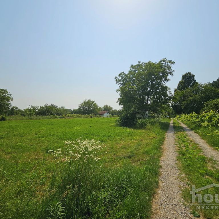 Plac Prodaja Novi Sad  751 m2