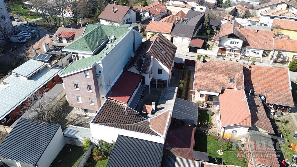 Plac Prodaja Novi Sad  437 m2