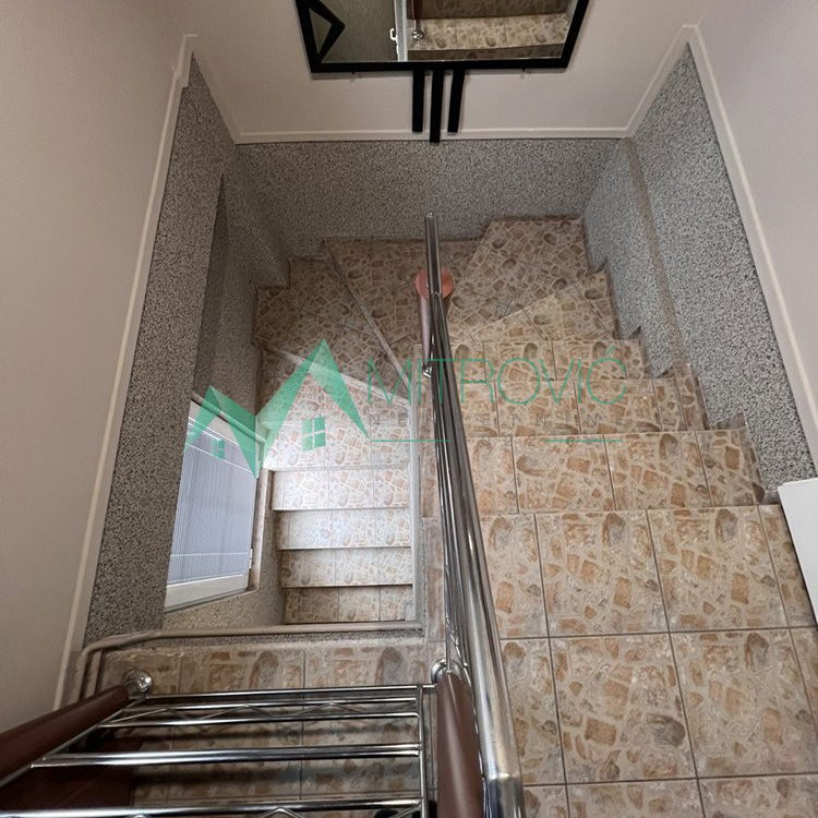 Jednoiposoban stan na prodaju, Centar, Novi Sad, 68m², 221.450 €
