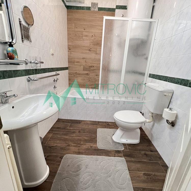 Jednoiposoban stan na prodaju, Centar, Novi Sad, 68m², 221.450 €
