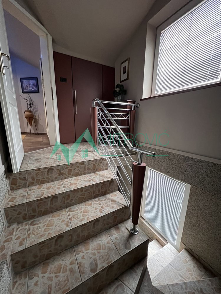stanovi-1-5-dx-centar-ns-1003373-pu2dt Jednoiposoban stan na prodaju, Centar, Novi Sad, 68m², 221.450 €