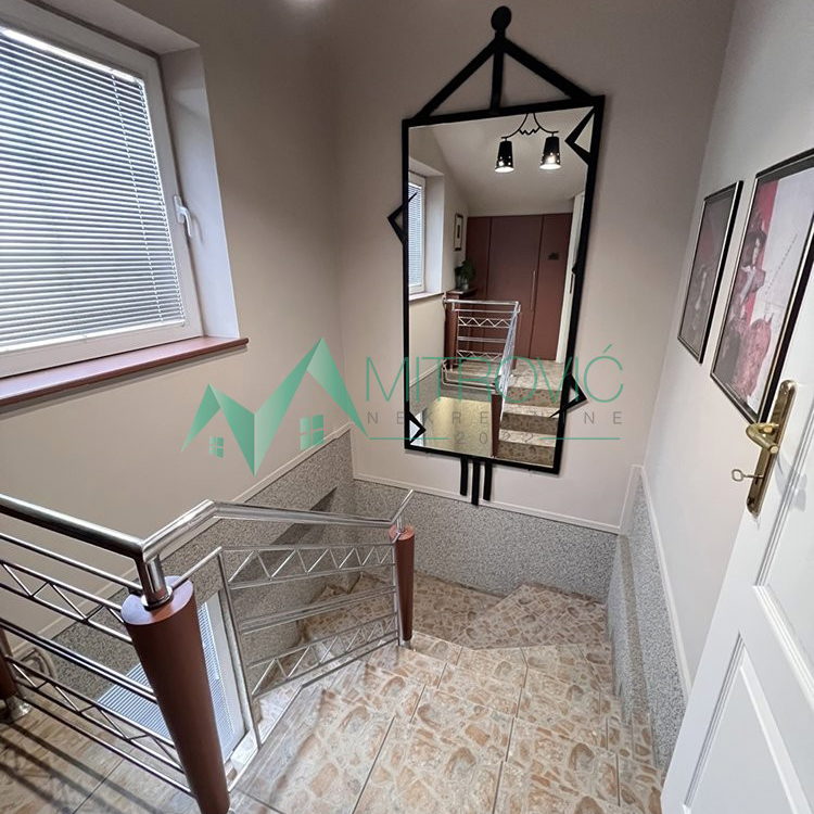 Jednoiposoban stan na prodaju, Centar, Novi Sad, 68m², 221.450 €