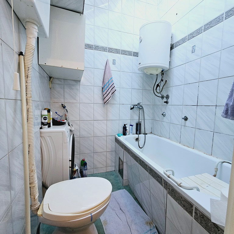 Jednoiposoban stan na prodaju, Centar, Novi Sad, 26m², 5. sprat, 74.000 €