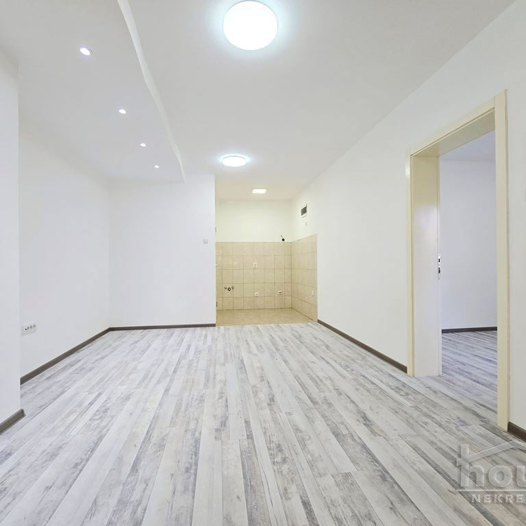 Stan Prodaja Novi Sad  50 m2