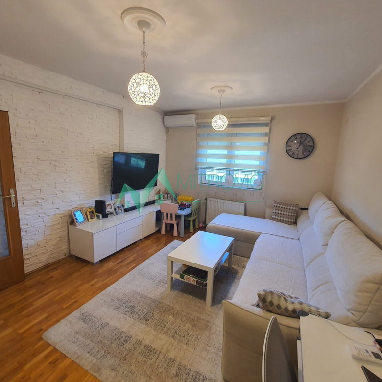 Stan Prodaja Novi Sad  38 m2