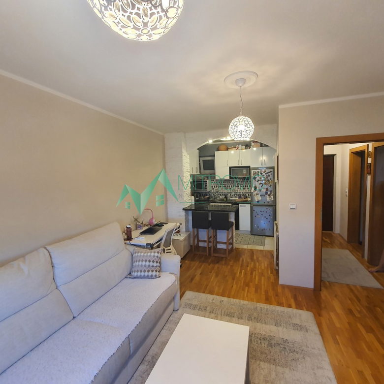 Stan Prodaja Novi Sad  38 m2