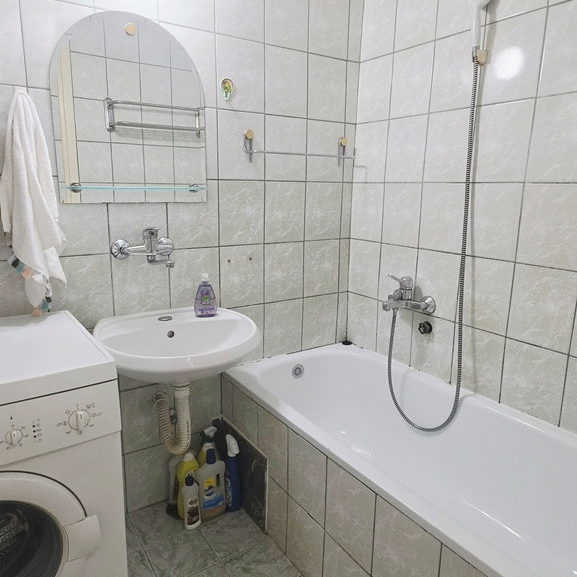Jednoiposoban stan na prodaju, Bulevar Oslobođenja, Novi Sad, 49m², 153.000 €