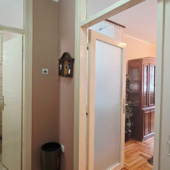 Jednoiposoban stan na prodaju, Bulevar Oslobođenja, Novi Sad, 49m², 153.000 €
