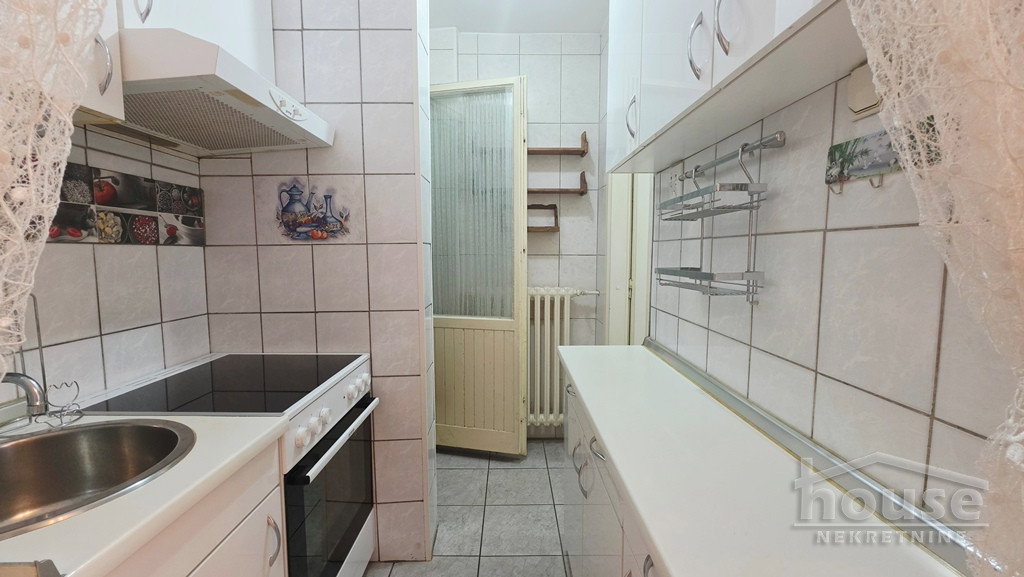 Jednoiposoban stan na prodaju, Bulevar Oslobođenja, Novi Sad, 49m², 153.000 €