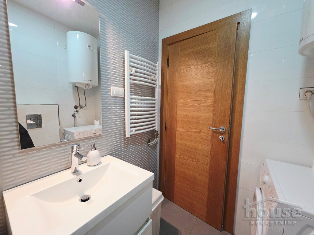 stanovi-1-5-re-bulevar-1102689-cilzr Jednoiposoban stan na prodaju, Bulevar Oslobođenja, Novi Sad, 42m², 158.000 €