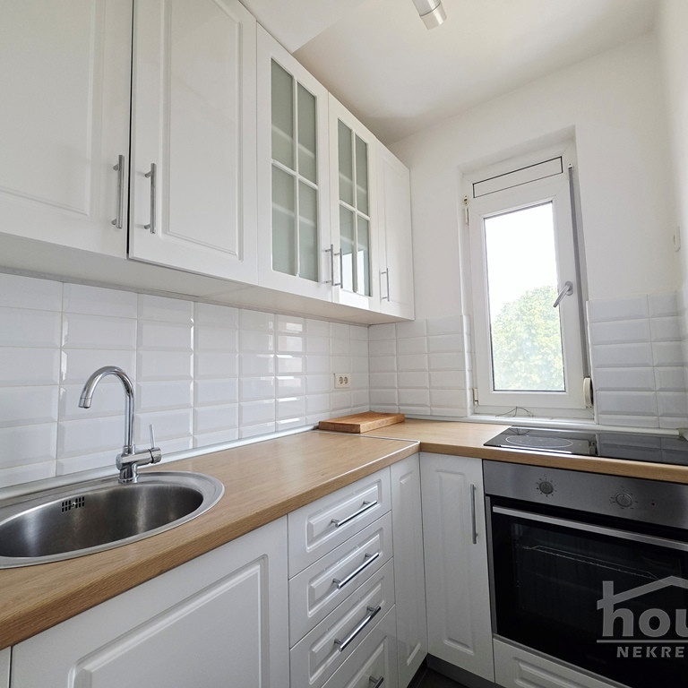 Stan Prodaja Novi Sad  42 m2