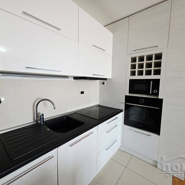 Stan Prodaja Novi Sad  42 m2