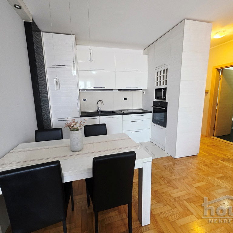 Stan Prodaja Novi Sad  42 m2