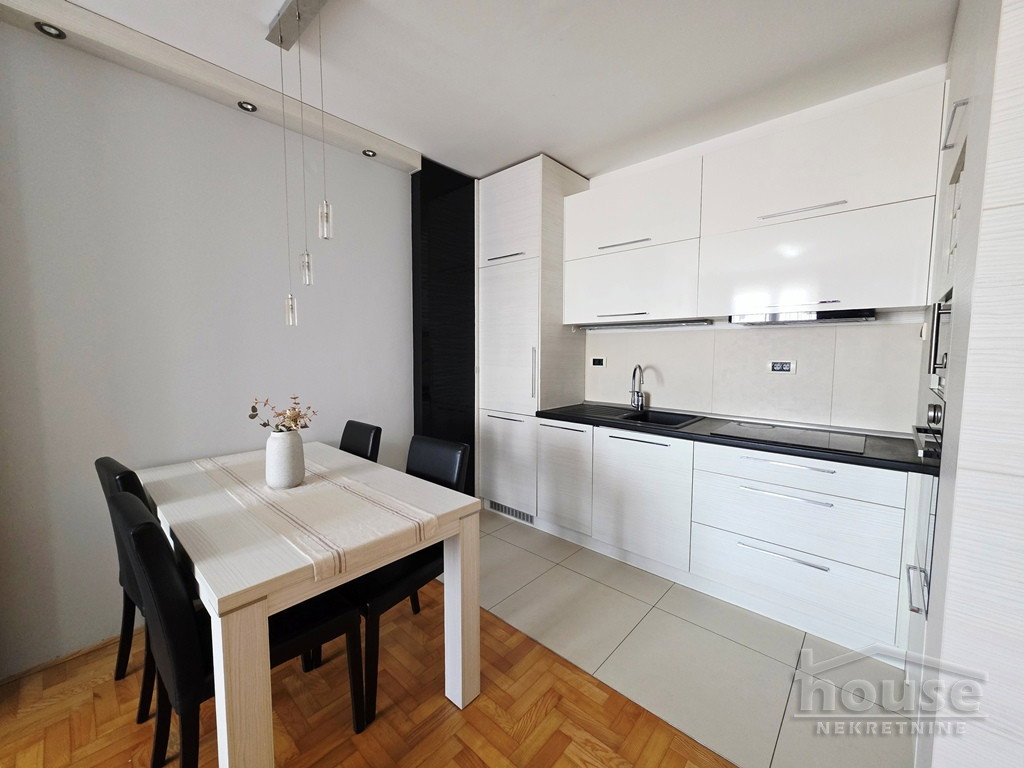 Stan Prodaja Novi Sad  42 m2