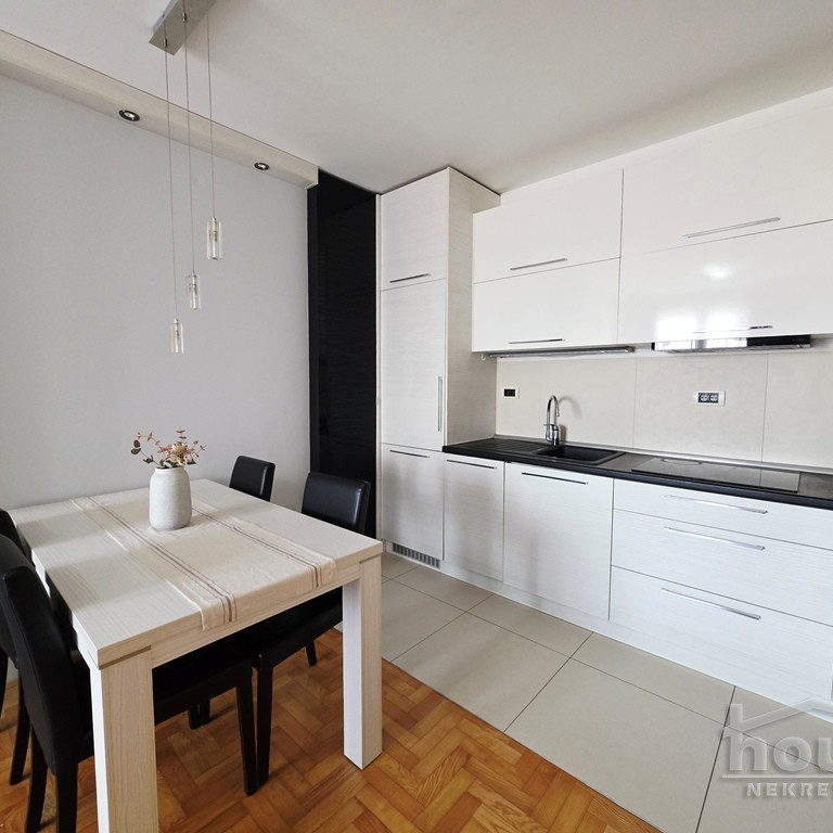 Stan Prodaja Novi Sad  42 m2