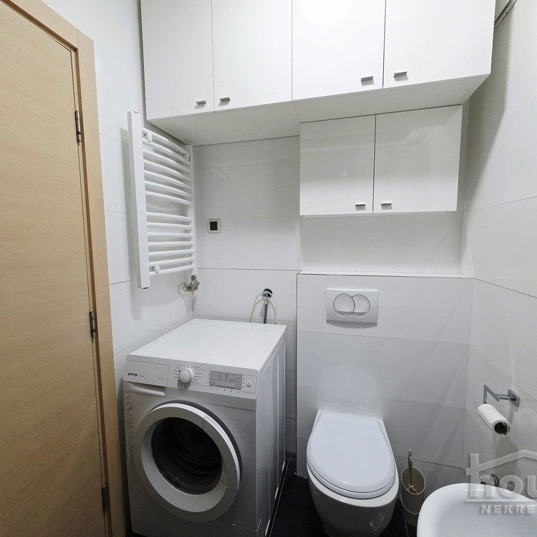Dvosoban stan na prodaju, Bulevar Evrope, Novi Sad, 42m², 5. sprat, 140.000 €