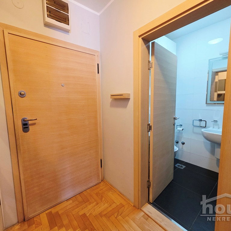 Dvosoban stan na prodaju, Bulevar Evrope, Novi Sad, 42m², 5. sprat, 140.000 €