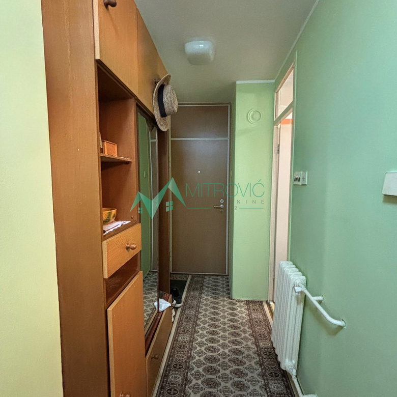Stan Prodaja Novi Sad  40 m2