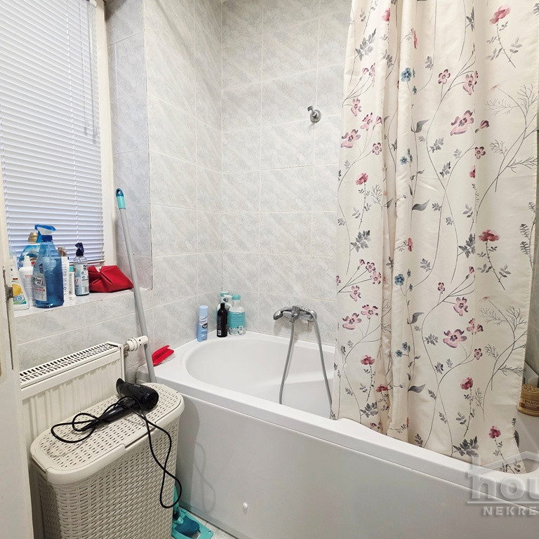 Jednoiposoban stan na prodaju, Centar, Novi Sad, 42m², 134.400 €