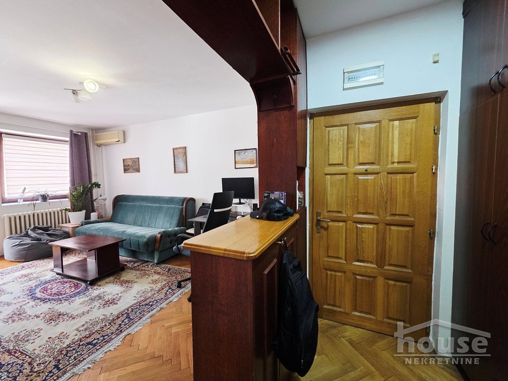 stanovi-1-5-re-centar-1102717-gwphc Jednoiposoban stan na prodaju, Centar, Novi Sad, 40m², 3. sprat, 130.000 €