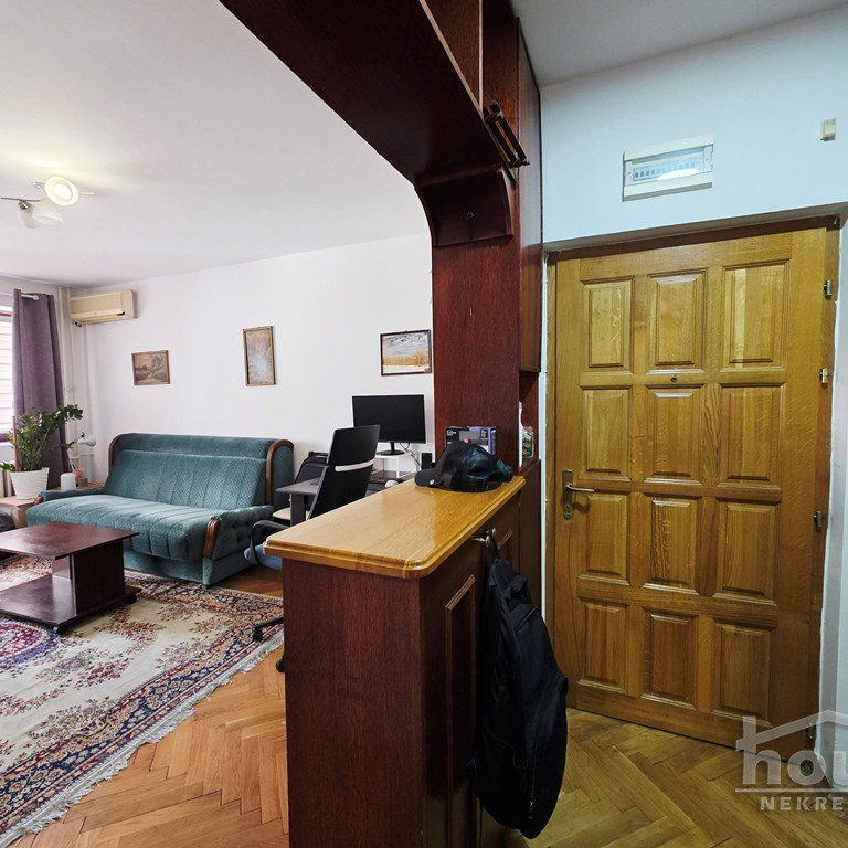 Jednoiposoban stan na prodaju, Centar, Novi Sad, 40m², 3. sprat, 130.000 €