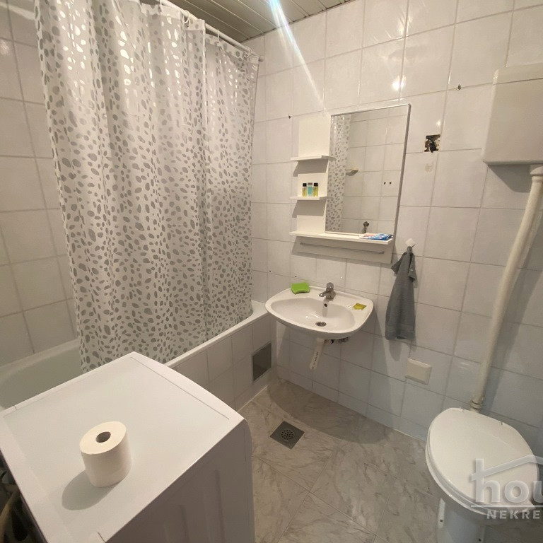 Jednosoban stan na prodaju, Grbavica, Novi Sad, 37m², 130.000 €