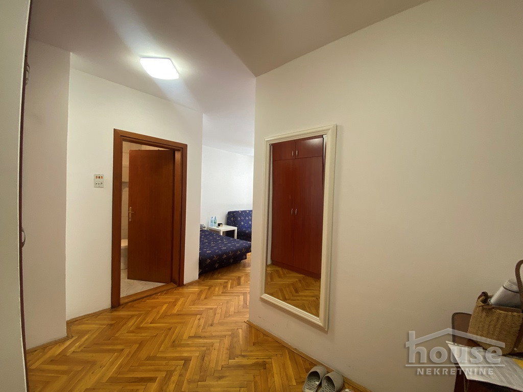 Jednosoban stan na prodaju, Grbavica, Novi Sad, 37m², 130.000 €