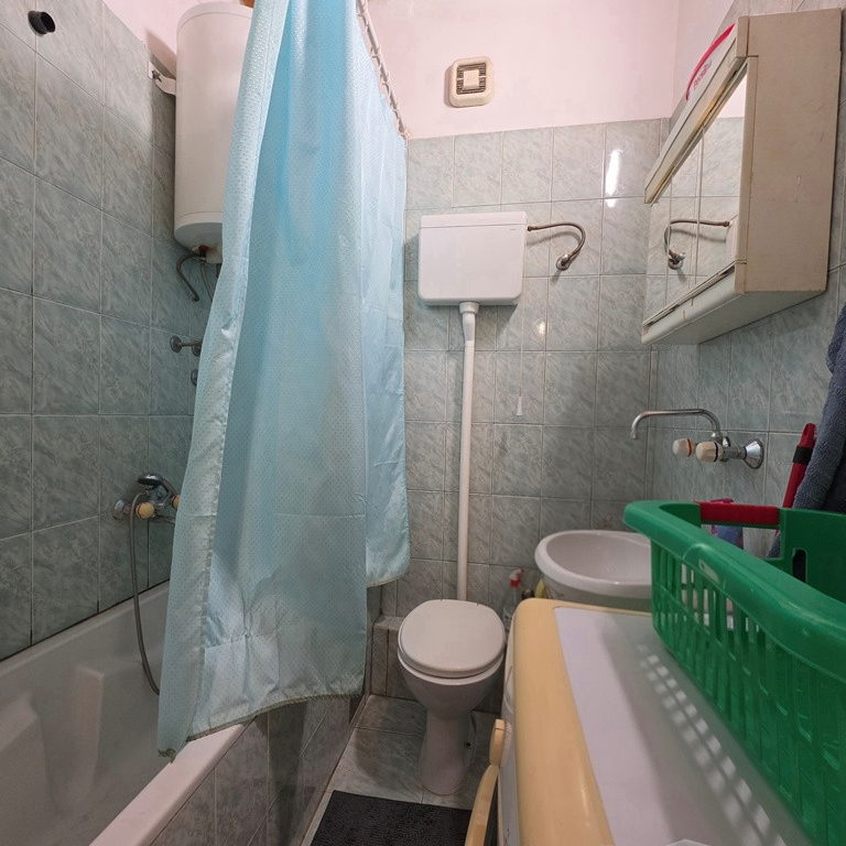 Jednoiposoban stan na prodaju, Petrovaradin, Novi Sad, 35m², 1. sprat, 157.500 €