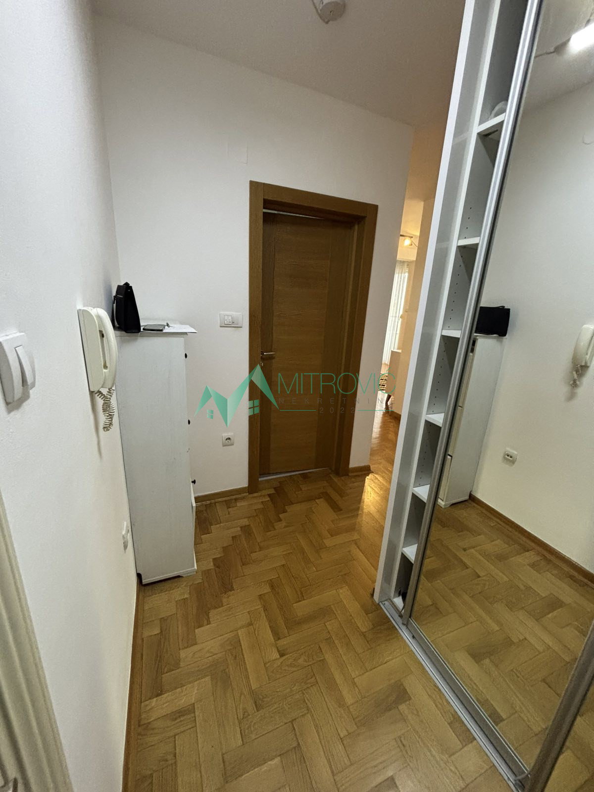 Jednoiposoban stan na prodaju, Sajmište, Novi Sad, 42m², 152.440 €