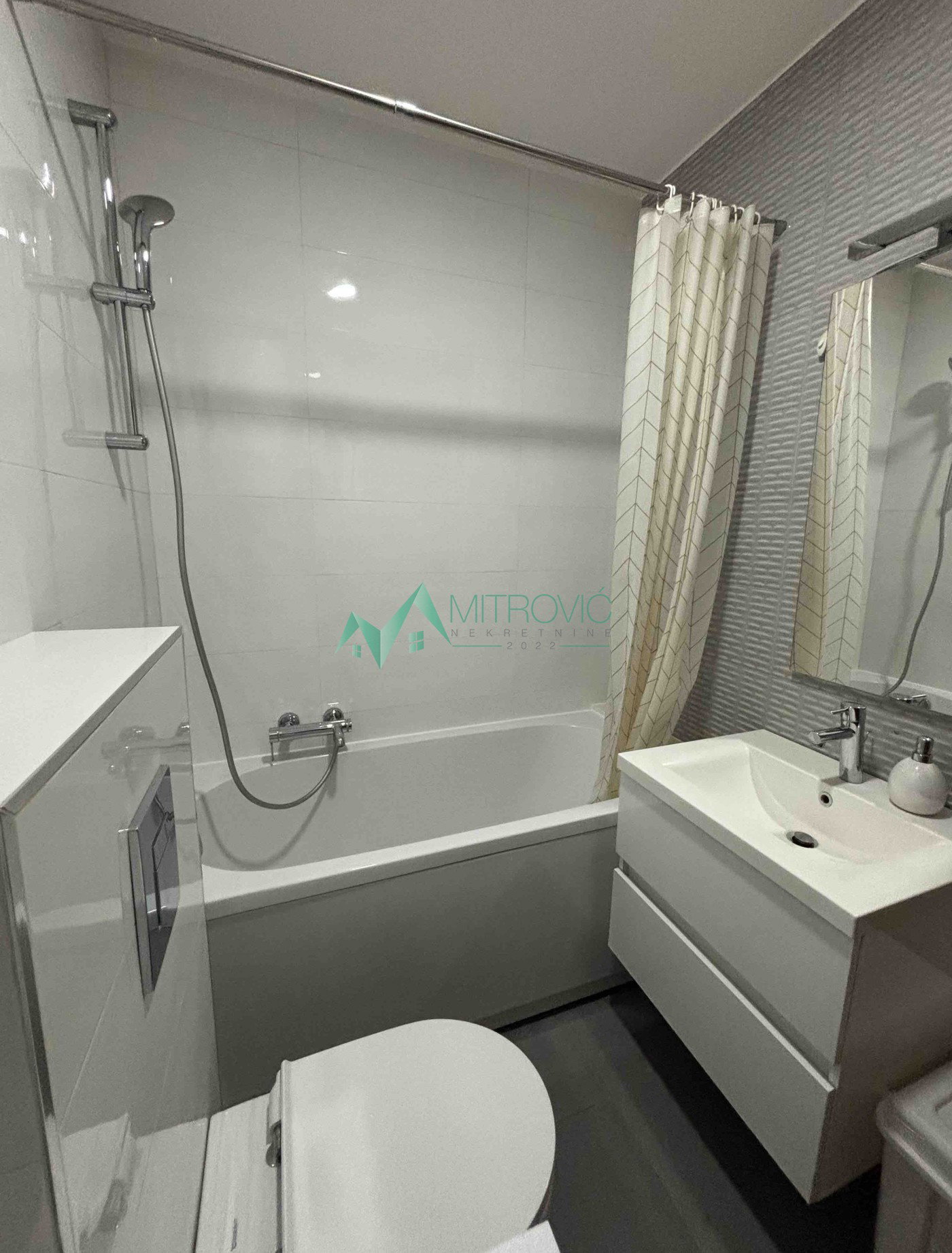 Stan Prodaja Novi Sad  42 m2
