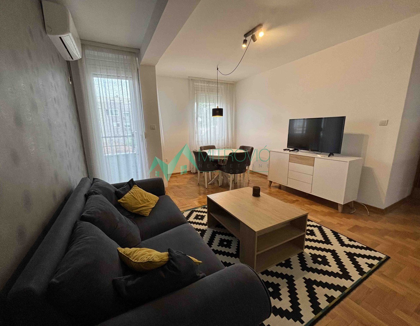 Stan Prodaja Novi Sad  42 m2