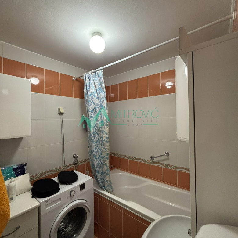 Stan Prodaja Novi Sad  40 m2