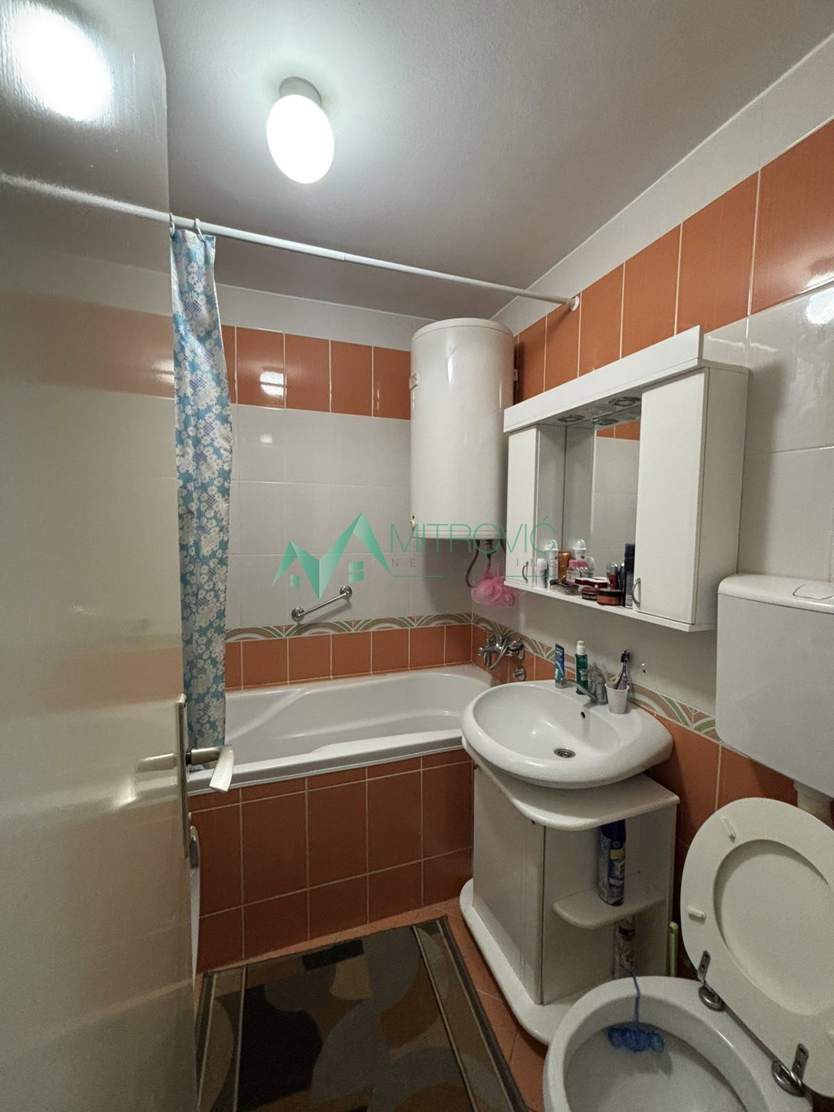 Stan Prodaja Novi Sad  40 m2