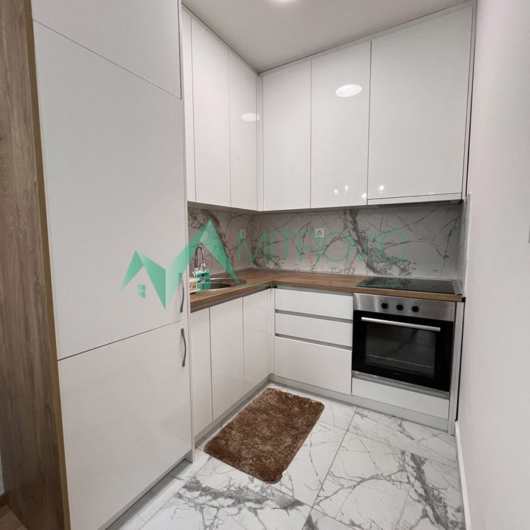 Jednoiposoban stan na prodaju, Avijatičarsko Naselje, Novi Sad, 36m², 119.480 €