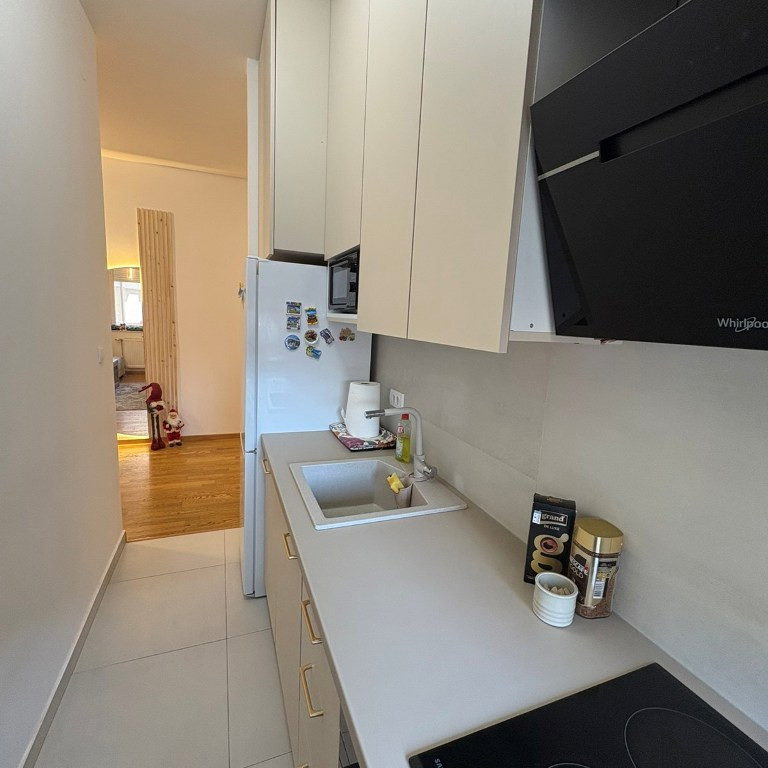 Jednoiposoban stan na prodaju, Centar, Novi Sad, 41m², Prizemlje, 140.000 €