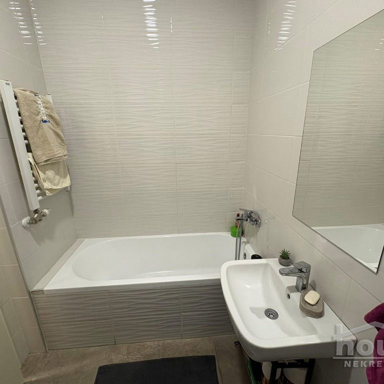 Jednoiposoban stan na prodaju, Centar, Novi Sad, 41m², Prizemlje, 140.000 €